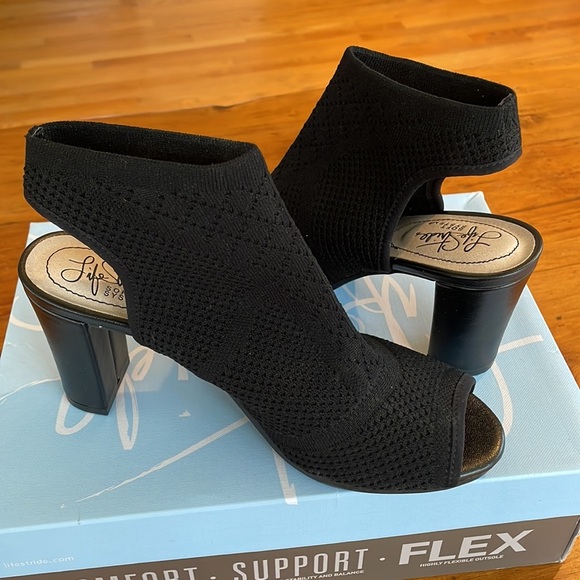 Life Stride | Alita Slingback Heel With Peep-Toe & Soft Knit Upper; Size 7.5M - Picture 10 of 17